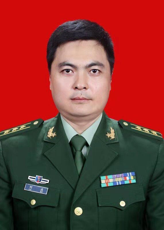刘波照片(挂职).jpg 刘波照片(挂职).jpg
