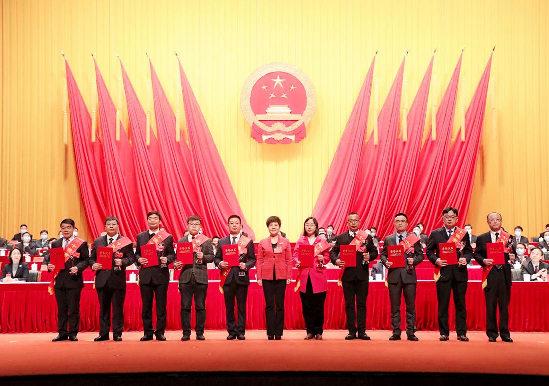 我市举行十佳市人大代表十佳市人...